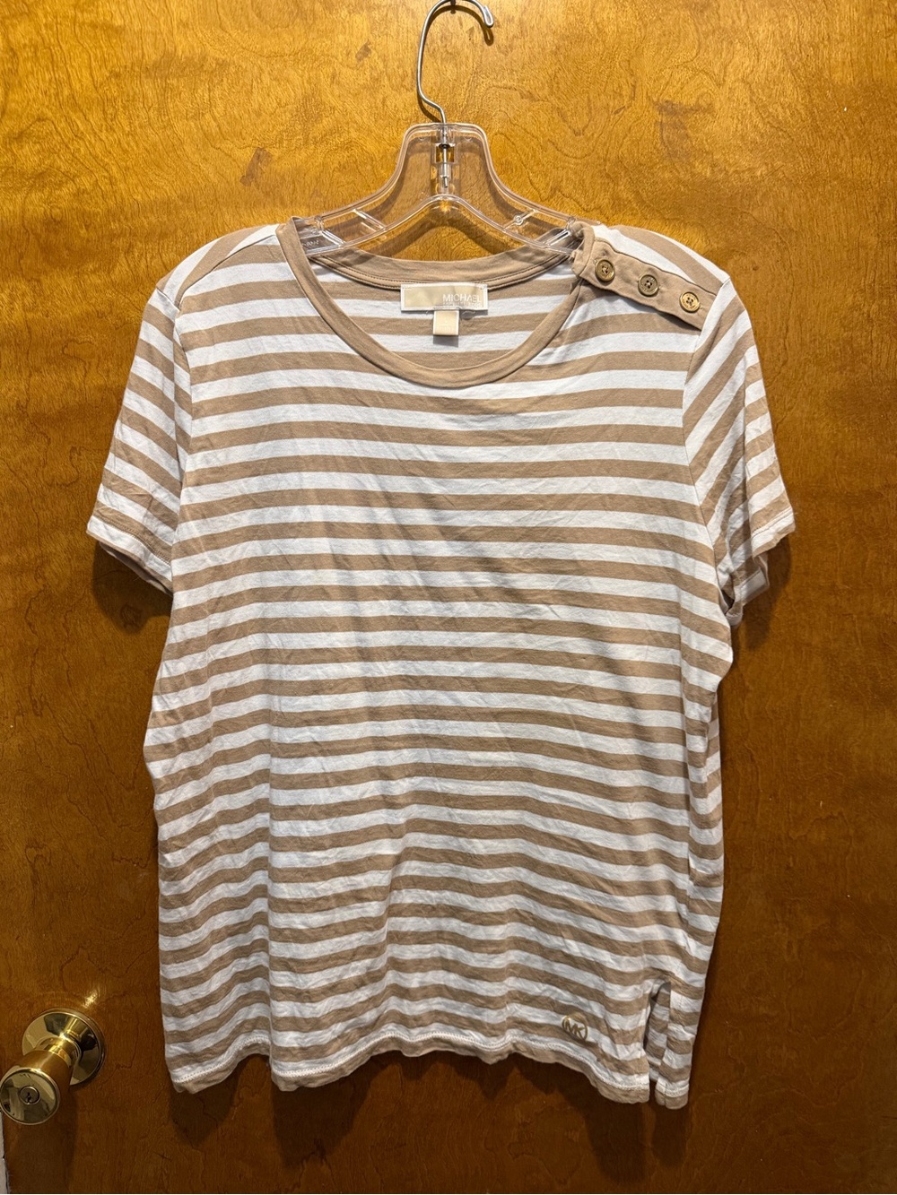 Michael kors white/tan striped short sleeve tee blouse with buttons size L